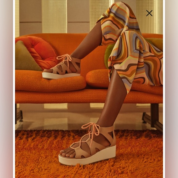 Sorel Cameron Platform Gladiator Sandal, Honest Beige Gum 17 - 10 - Picture 3 of 10